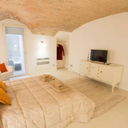 Nina's Loft San Felice Apartment